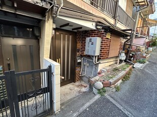 宝塚市米谷1丁目テラスハウスの物件外観写真